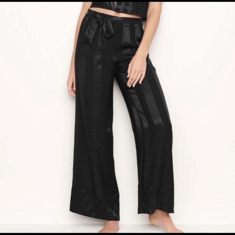 Victoria’s Secret satin striped black pant SMALL